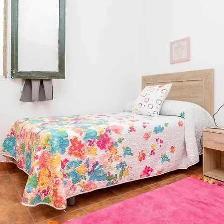 - 4 Bedrooms - 0275 Sanxenxo