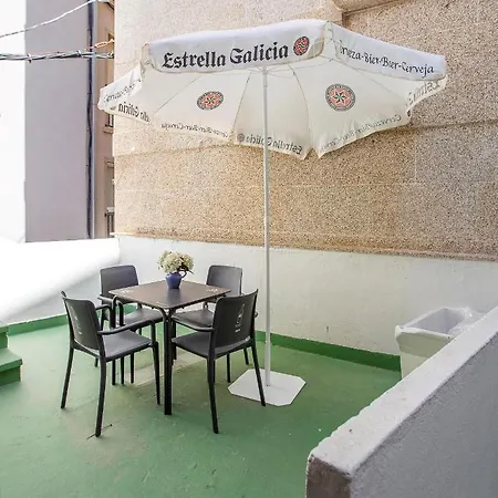 - 4 Bedrooms - 0275 Appartement