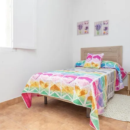 - 4 Bedrooms - 0275 *